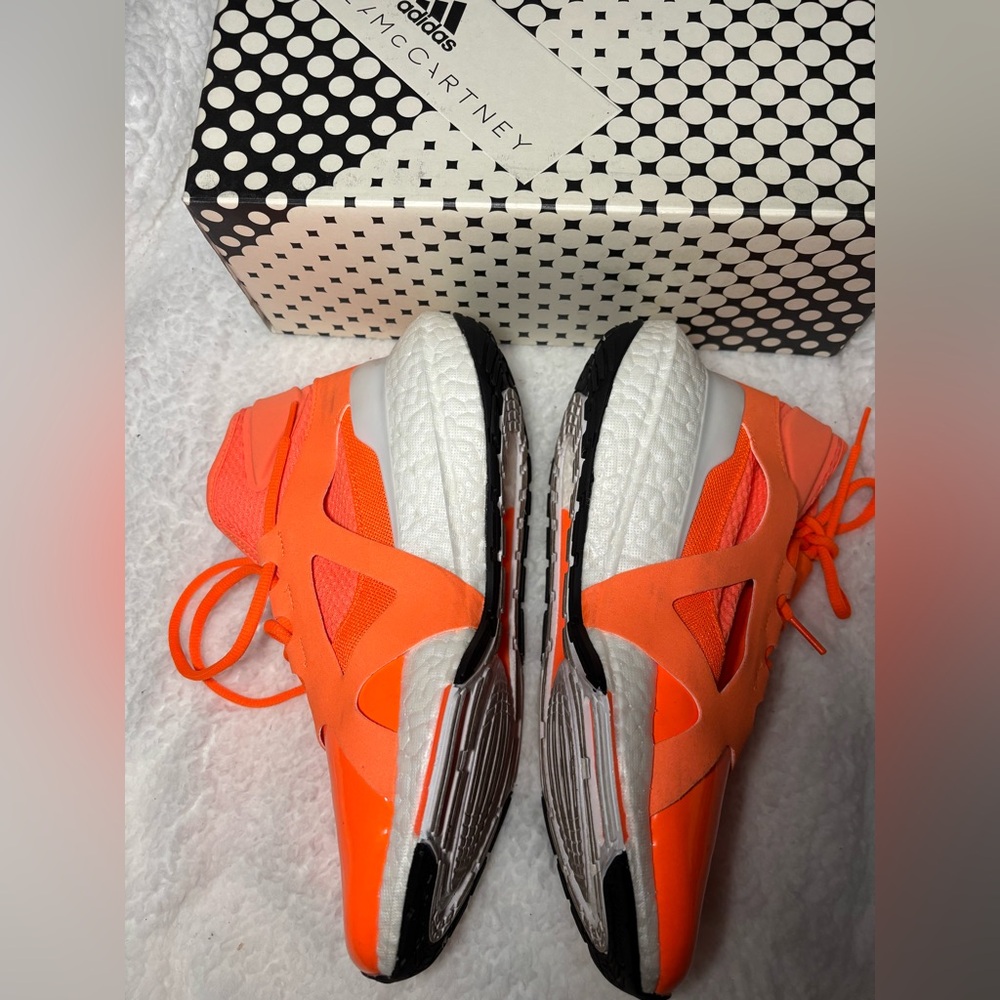 Adidas Stella McCartney UltraBOOST 21 (Size 7.5)